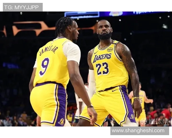 勒布朗-詹姆斯与儿子联手出演新电影,父子档震撼银幕!